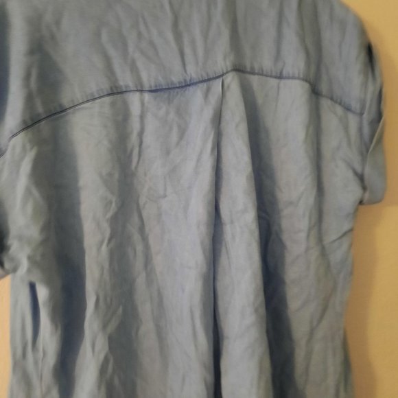 NWT Denim Tunic Length Button Up Top *BOGO* - Picture 4 of 7